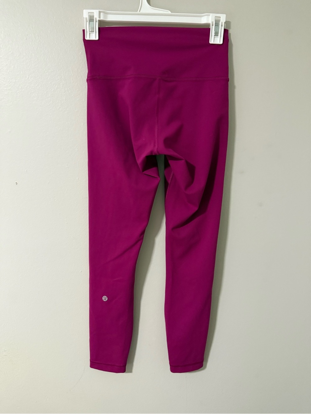 Lululemon wunder under train leggings 28”